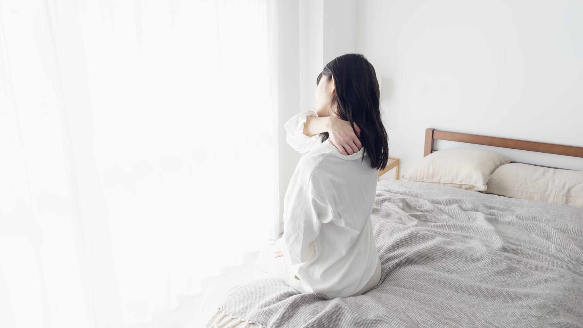 アトピー性皮膚炎の治し方を解説。薬物療法から生活改善まで