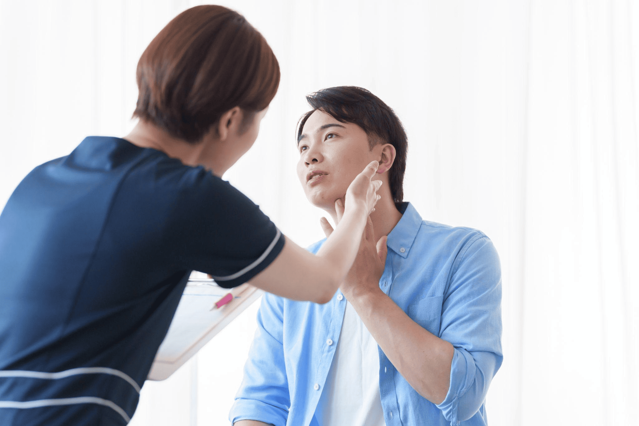 皮膚科で受けられるニキビ跡の赤み治療